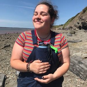 Meet your Posher, Kenzie